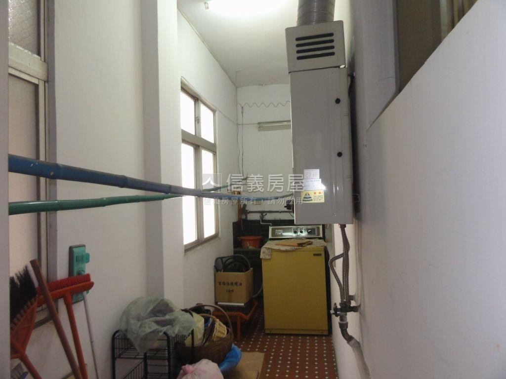 士林邊間公寓３＋４美居房屋室內格局與周邊環境
