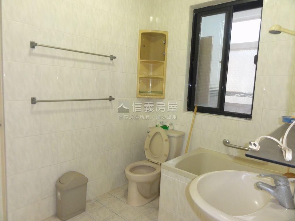 士林邊間公寓３＋４美居房屋室內格局與周邊環境