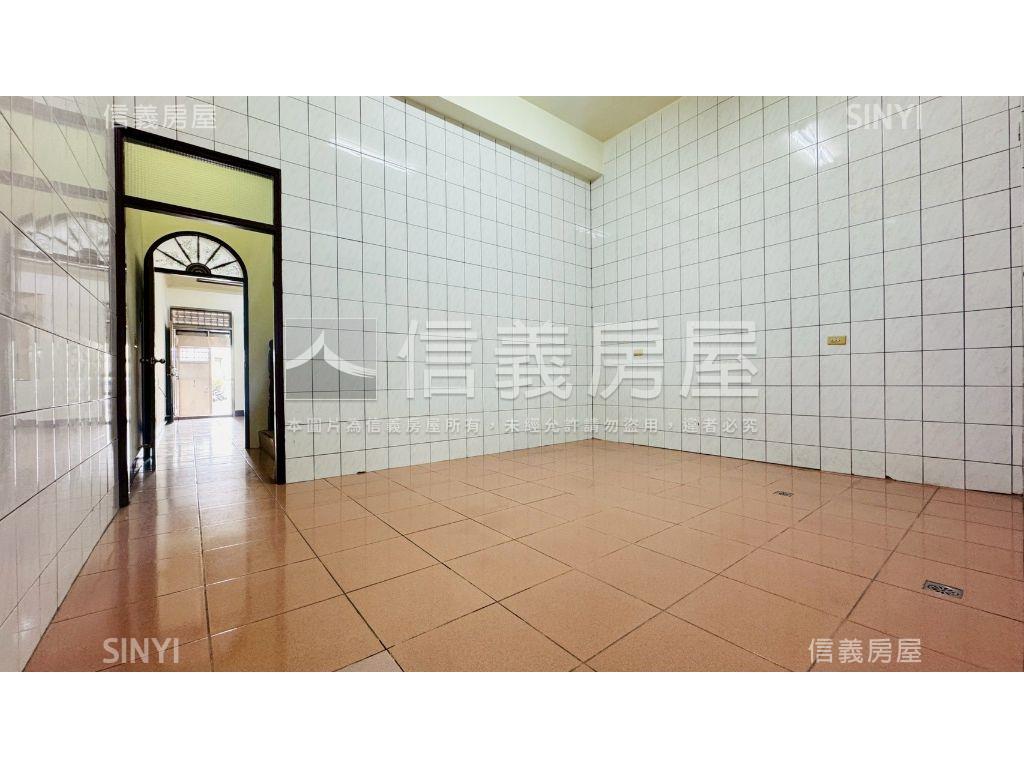 朝南大地坪邊間透天房屋室內格局與周邊環境