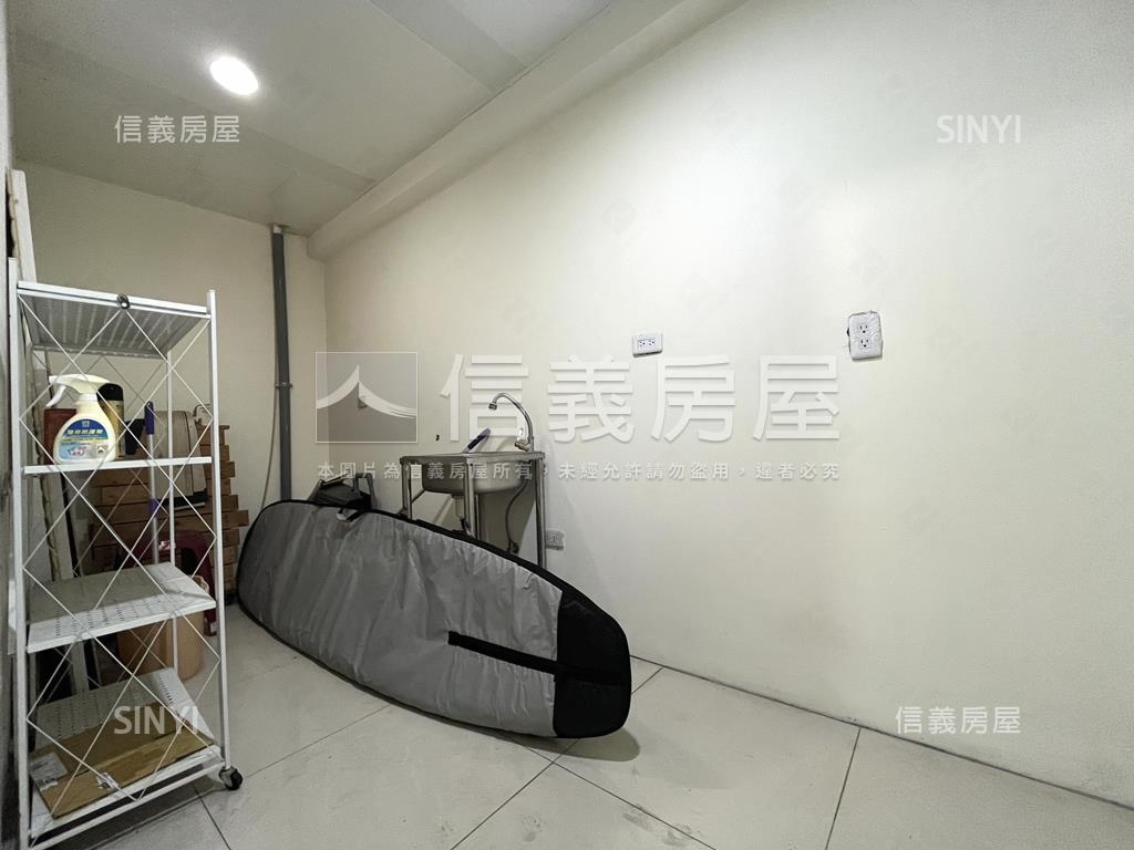 成功路上黃金地段收租透天房屋室內格局與周邊環境