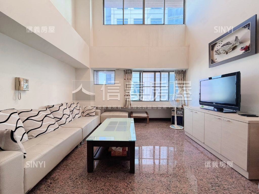 亞灣景觀樓中樓五房房屋室內格局與周邊環境