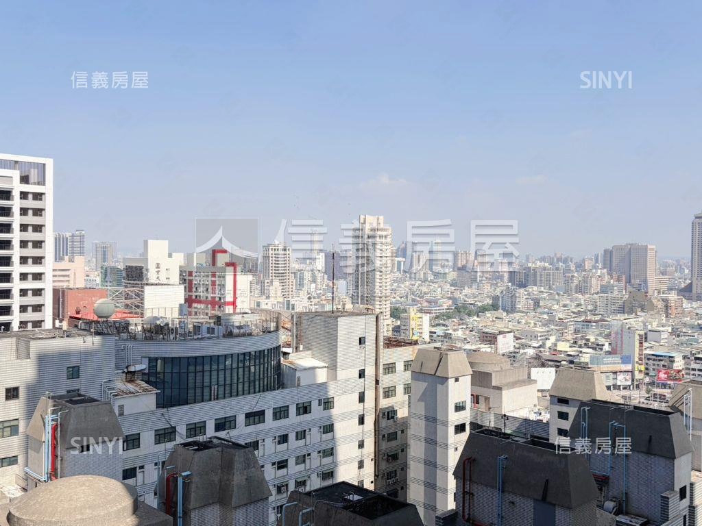 亞灣景觀樓中樓五房房屋室內格局與周邊環境