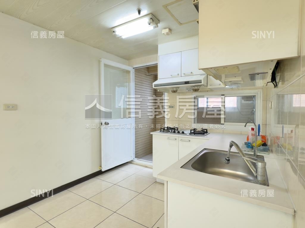 新接！～捷運震後宅正三房房屋室內格局與周邊環境