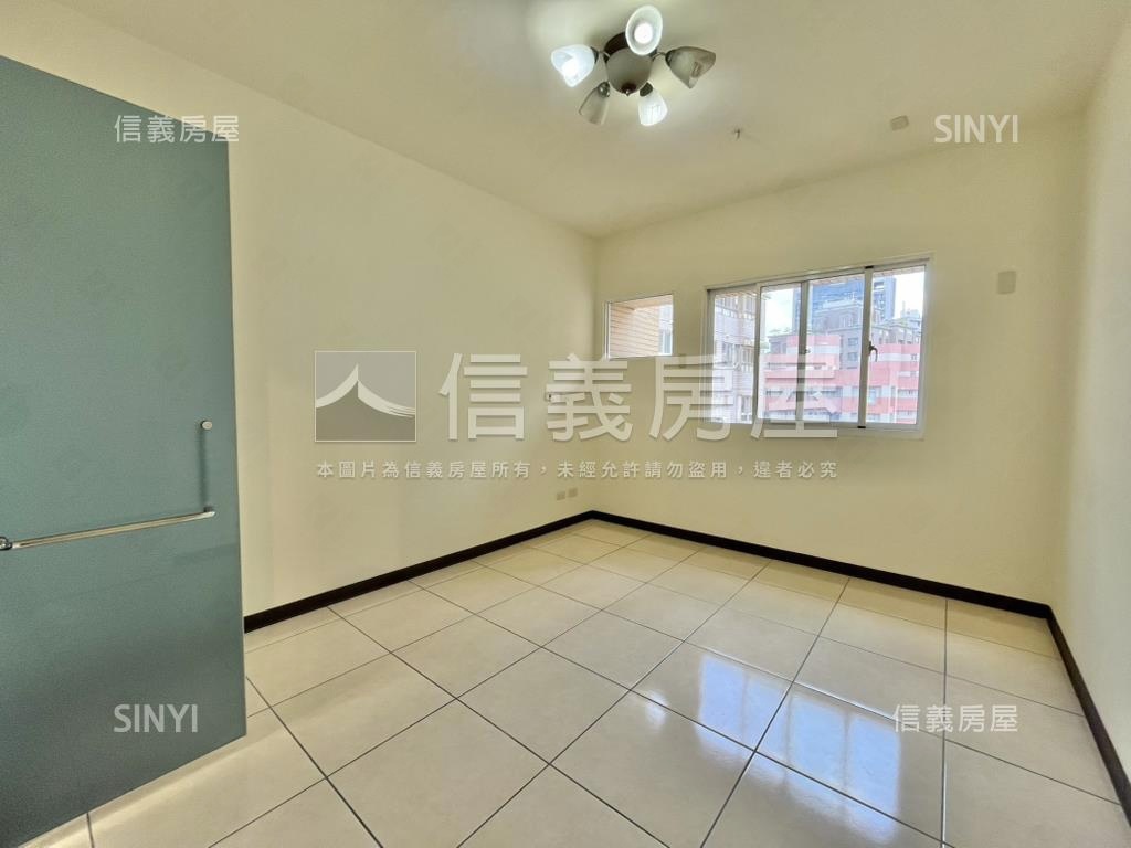 新接！～捷運震後宅正三房房屋室內格局與周邊環境