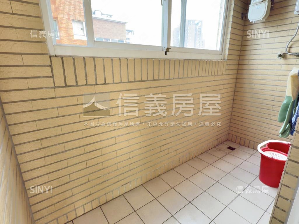 新接！～捷運震後宅正三房房屋室內格局與周邊環境