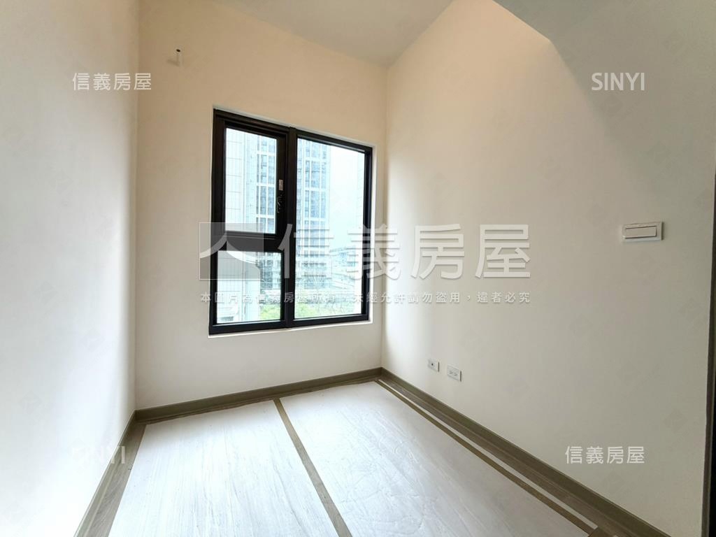 全新三房★坡平車★低總價房屋室內格局與周邊環境