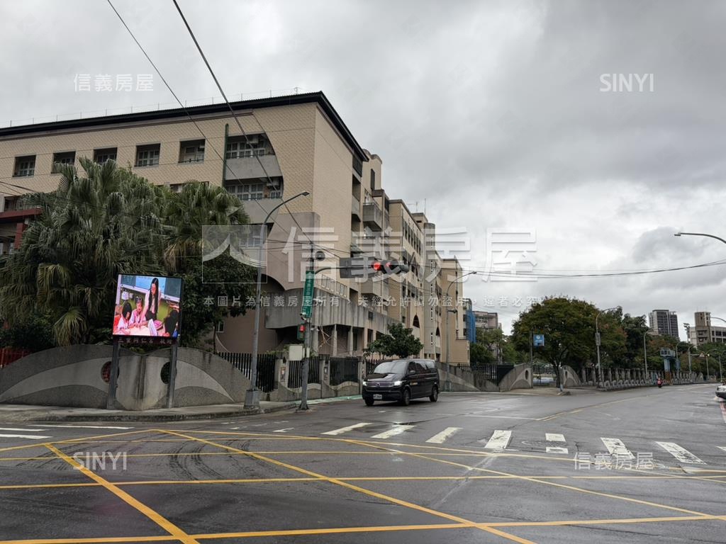 全新三房★坡平車★低總價房屋室內格局與周邊環境