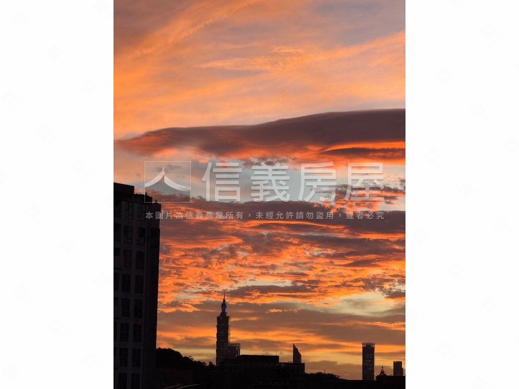 朗朗晴近南港２房２衛房屋室內格局與周邊環境