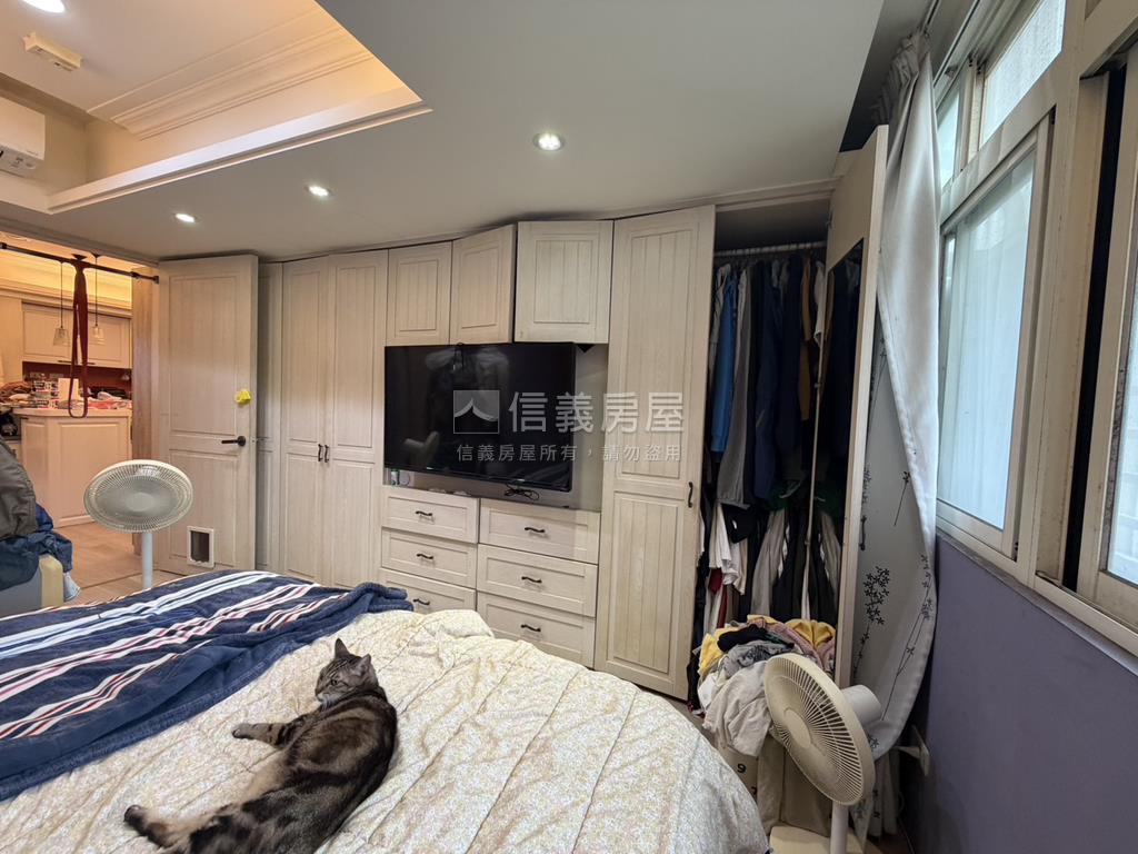 高樓美景兩房車位房屋室內格局與周邊環境