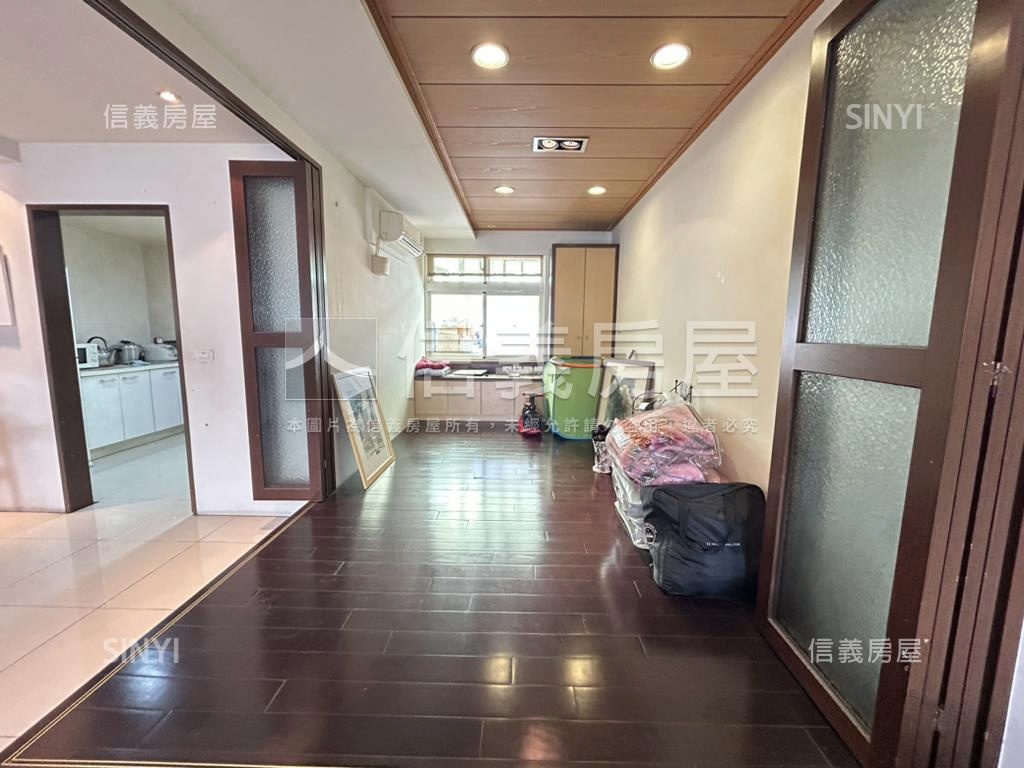 雙敦台視家園電梯四房房屋室內格局與周邊環境