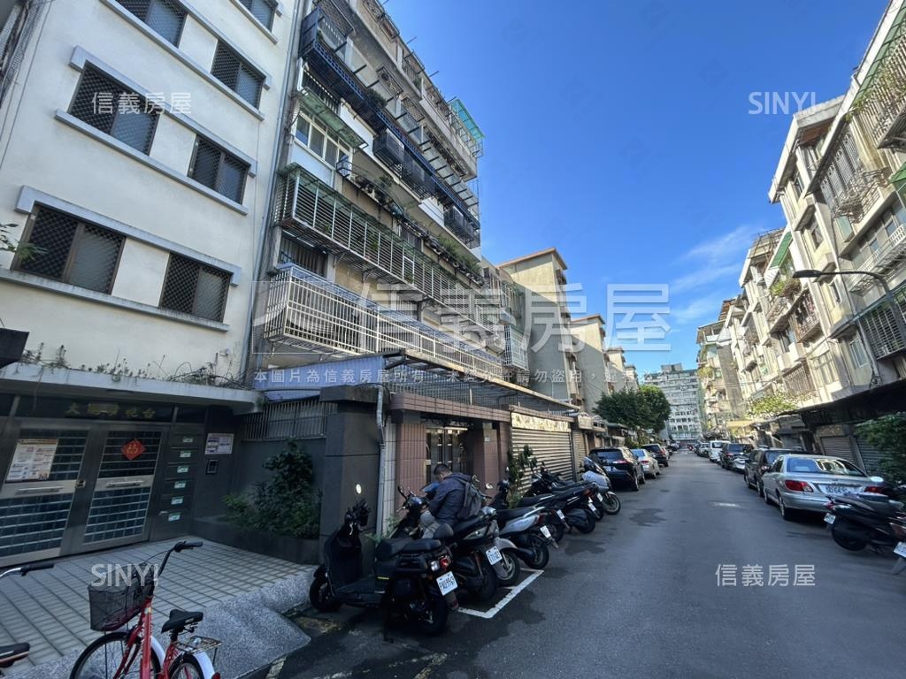 雙敦台視家園電梯四房房屋室內格局與周邊環境