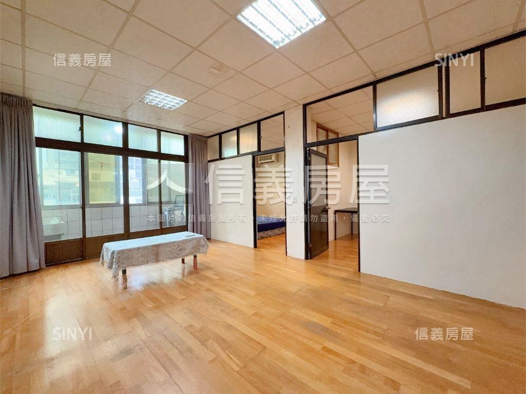 竹北｜臨路｜角間透店房屋室內格局與周邊環境