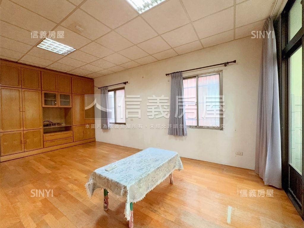 竹北｜臨路｜角間透店房屋室內格局與周邊環境