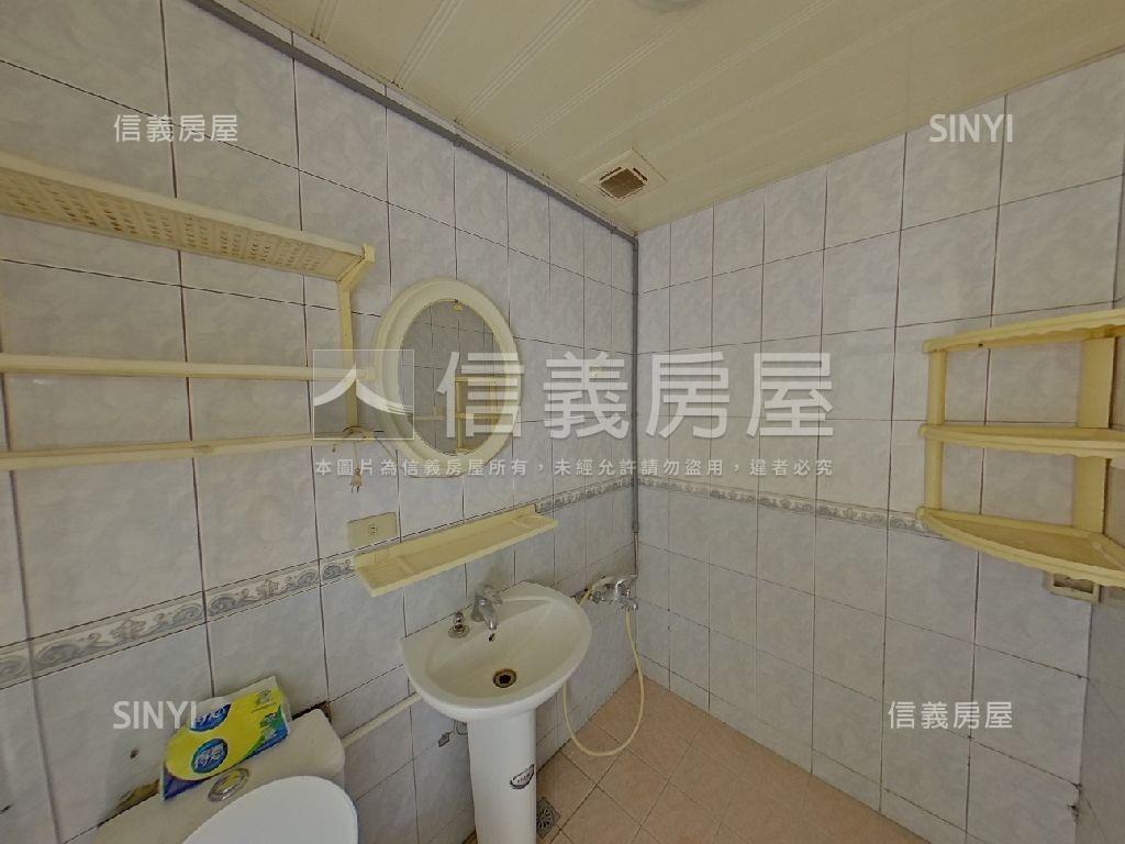 商業地公寓三房房屋室內格局與周邊環境