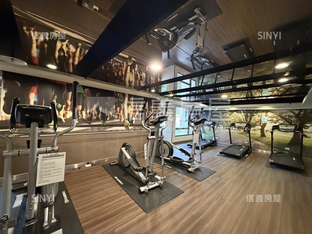 副都心挑高金店面Ｂ房屋室內格局與周邊環境