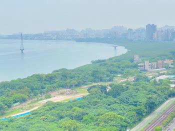 關渡山水河景雙併