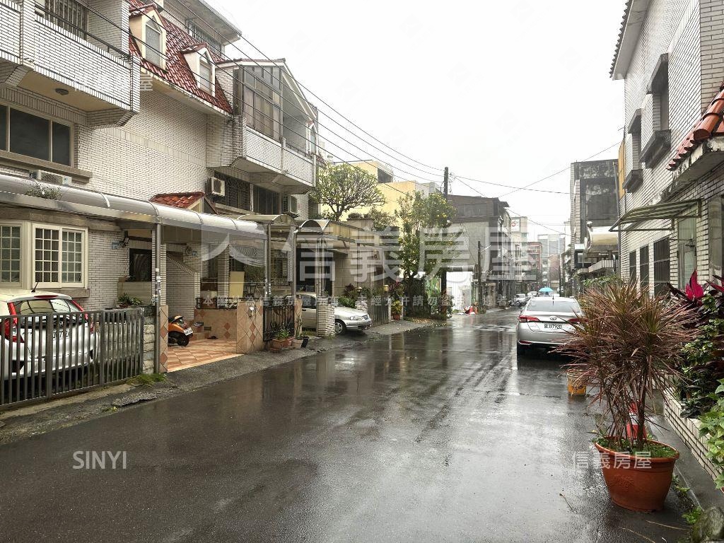 近文化國小美別墅房屋室內格局與周邊環境