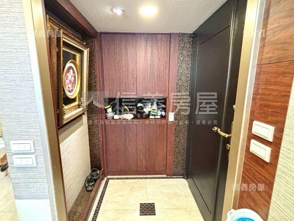 近信義安和正面公園大戶房屋室內格局與周邊環境