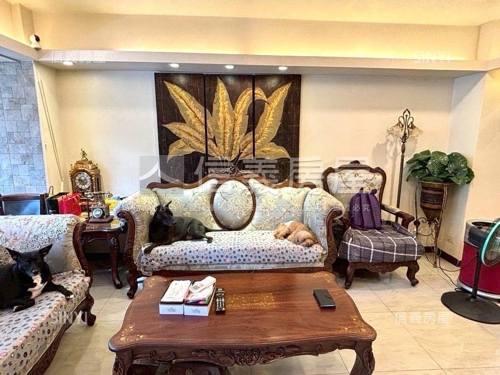 近信義安和正面公園大戶房屋室內格局與周邊環境