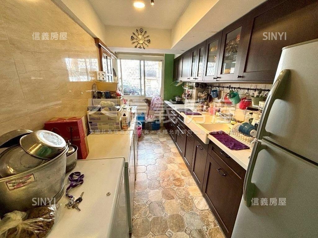 近信義安和正面公園大戶房屋室內格局與周邊環境