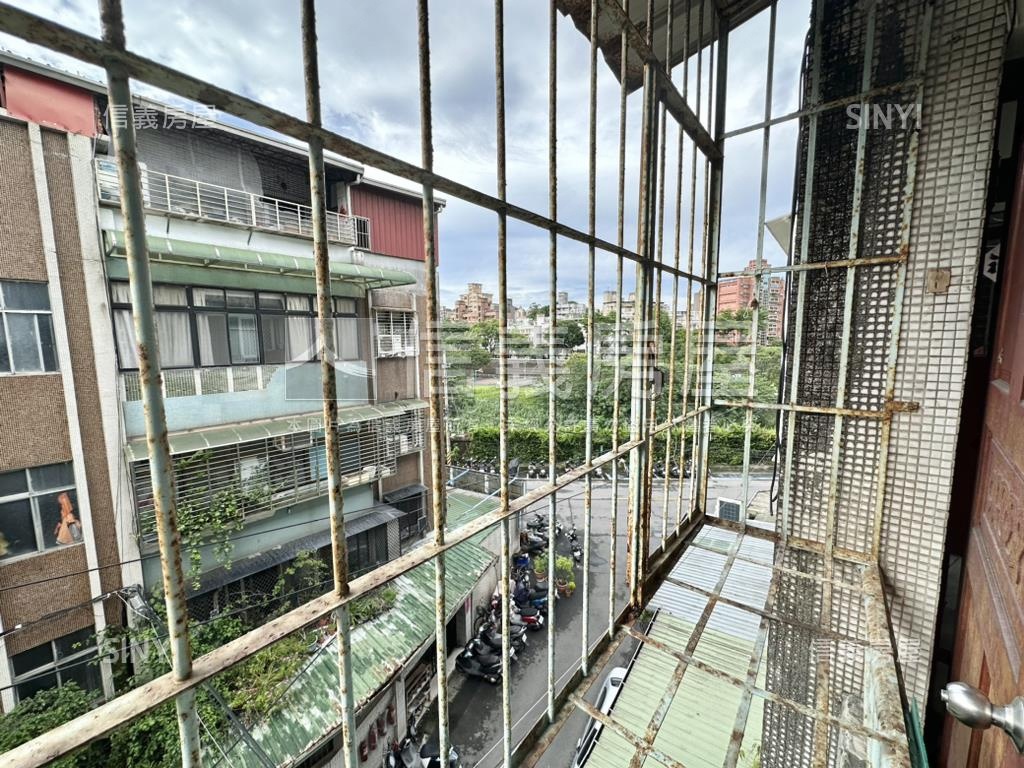 ☆大坪林捷運國泰格局三房房屋室內格局與周邊環境