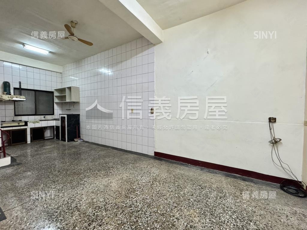 五甲近未來黃線機能佳美透房屋室內格局與周邊環境