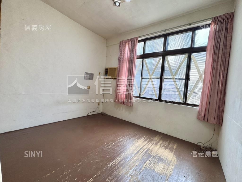 五甲近未來黃線機能佳美透房屋室內格局與周邊環境