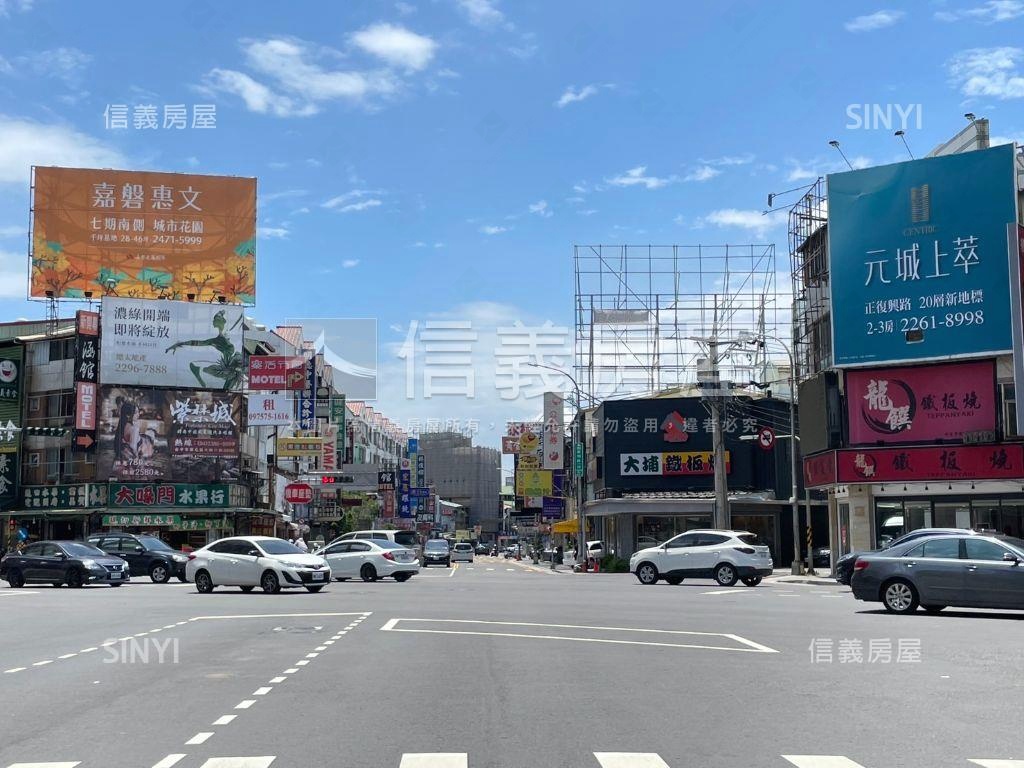 正黎明路面寬傳家金店面房屋室內格局與周邊環境