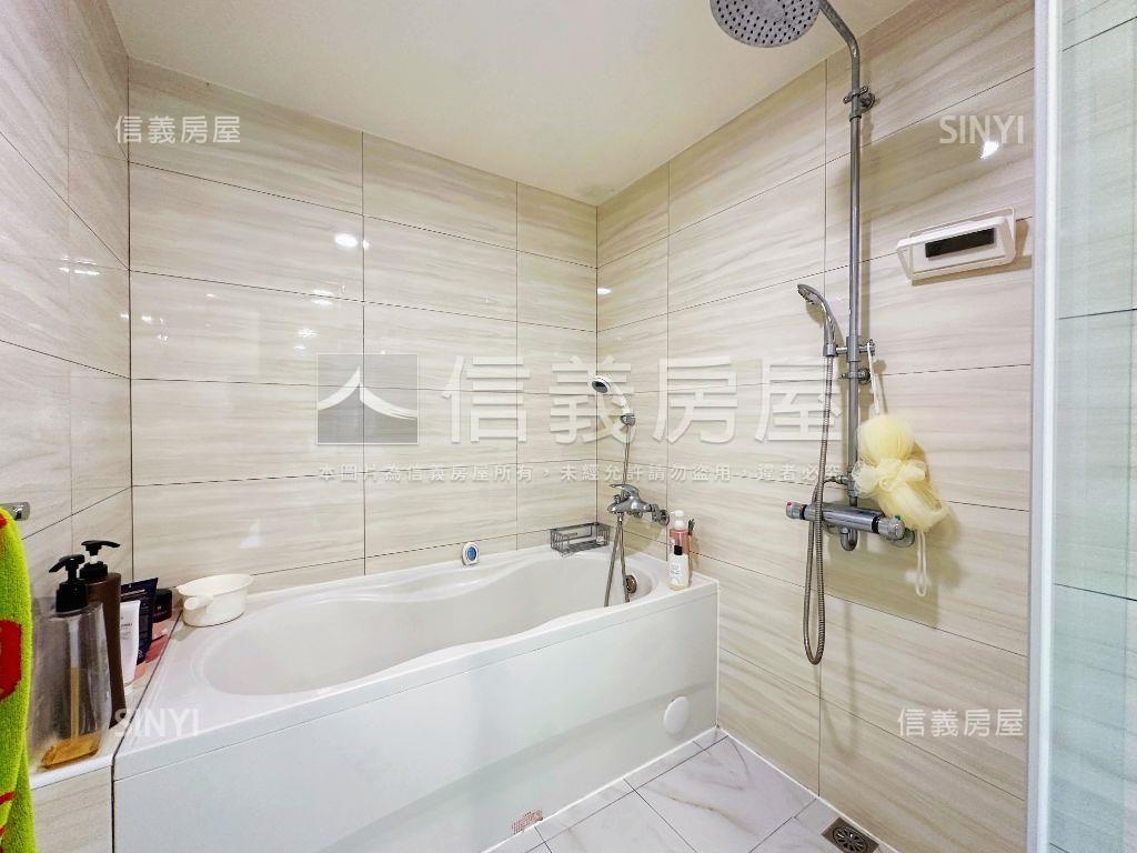信義獨戶採光美妝三房房屋室內格局與周邊環境