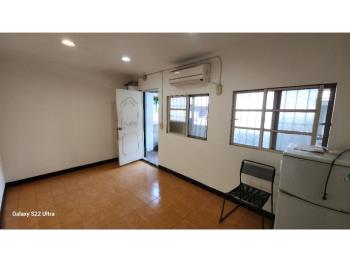 新莊棒球場泰安公寓小空間