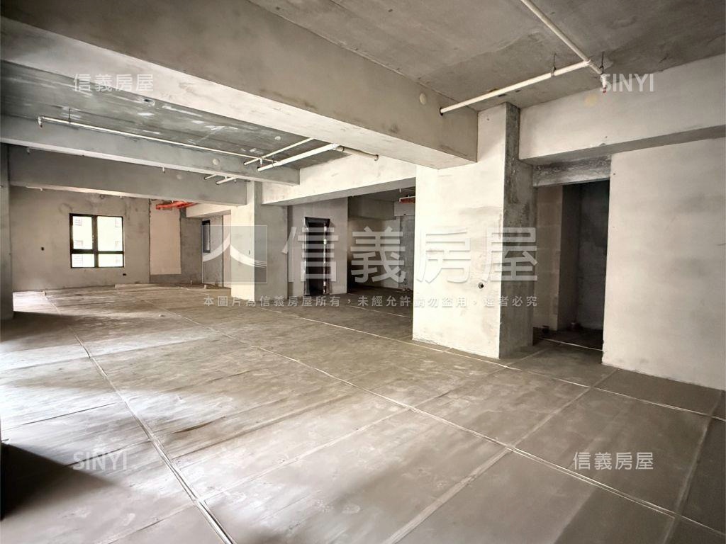 溫莎堡鼓山奢境公爵邸房屋室內格局與周邊環境
