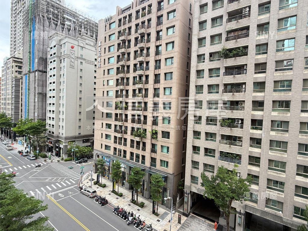 溫莎堡鼓山奢境公爵邸房屋室內格局與周邊環境