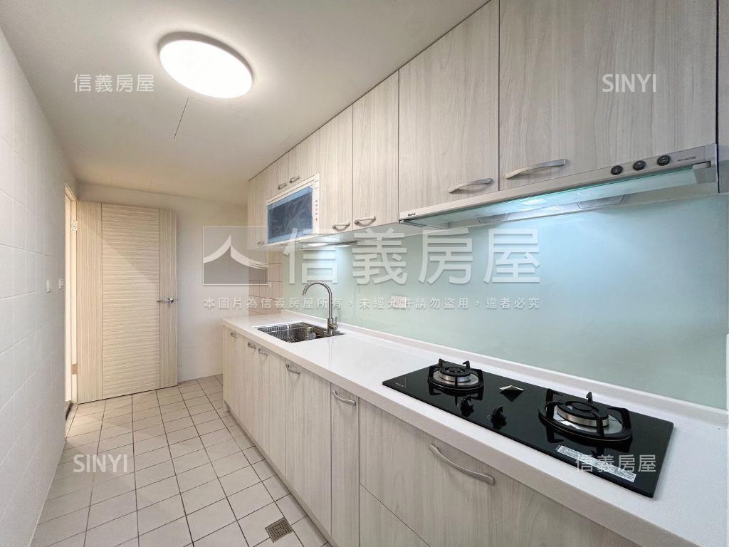 三民龍騰新裝潢美大樓四房房屋室內格局與周邊環境