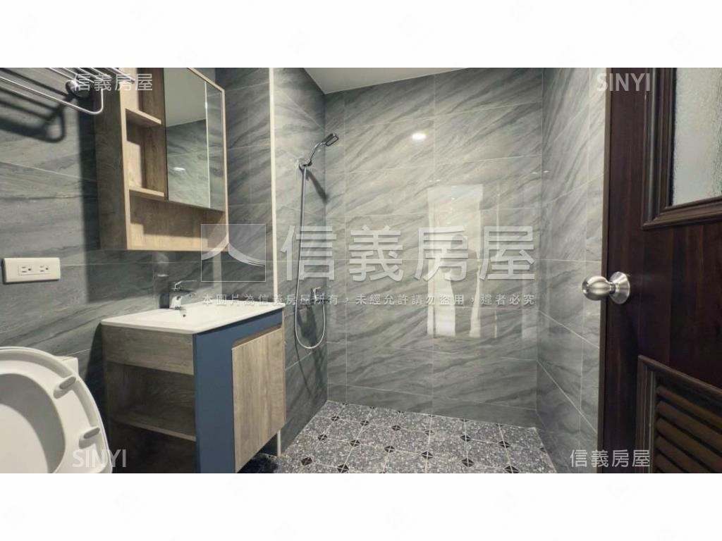 興大２樓公寓時尚三房房屋室內格局與周邊環境