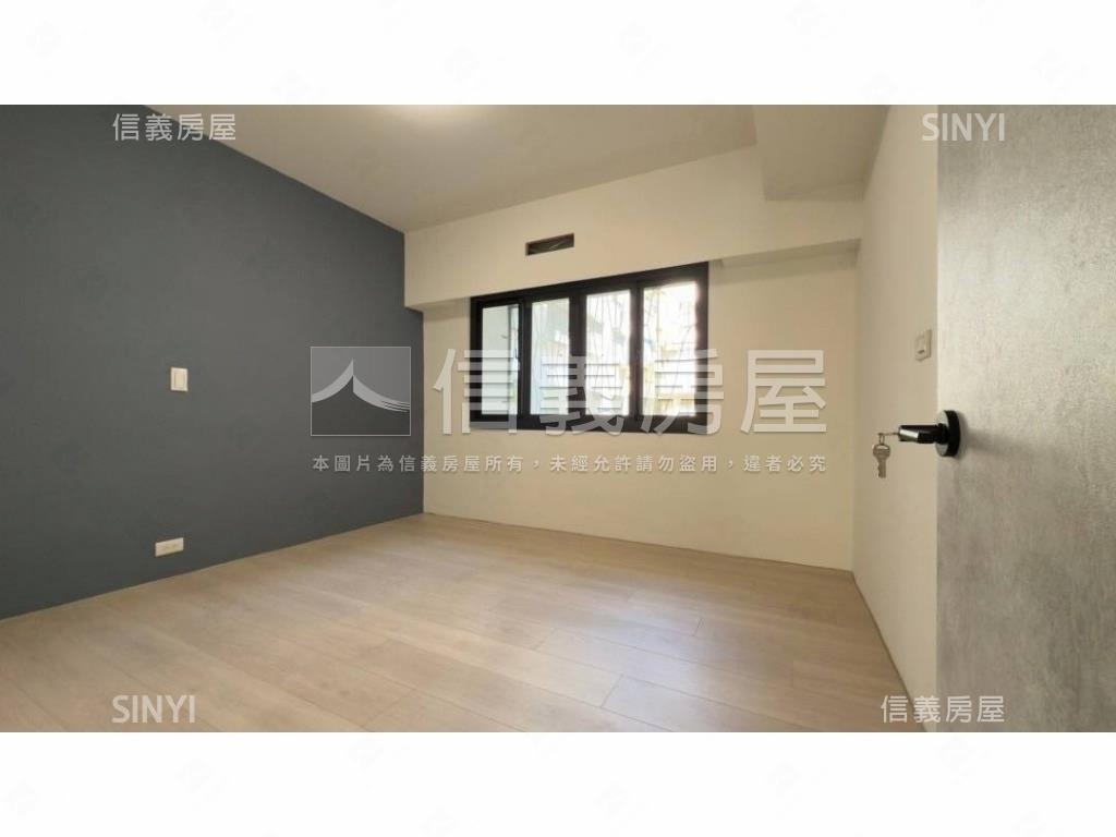 興大２樓公寓時尚三房房屋室內格局與周邊環境