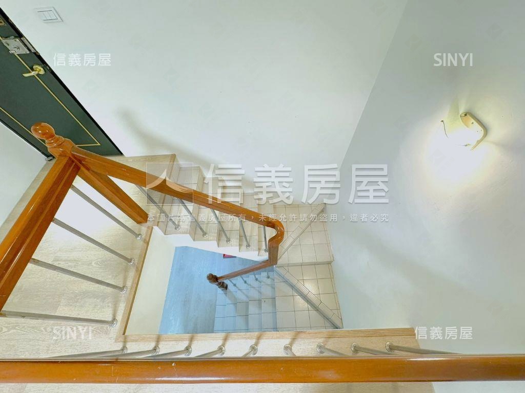【俗】低總價美裝潢樓中樓房屋室內格局與周邊環境