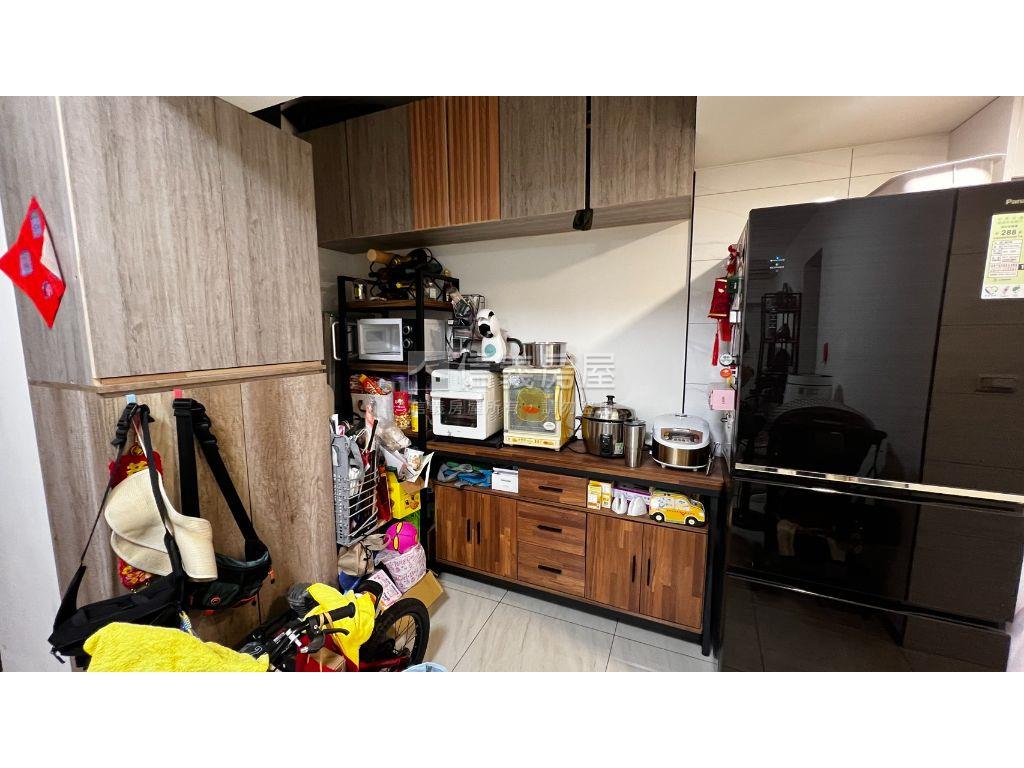 藍田景觀大兩房車位房屋室內格局與周邊環境