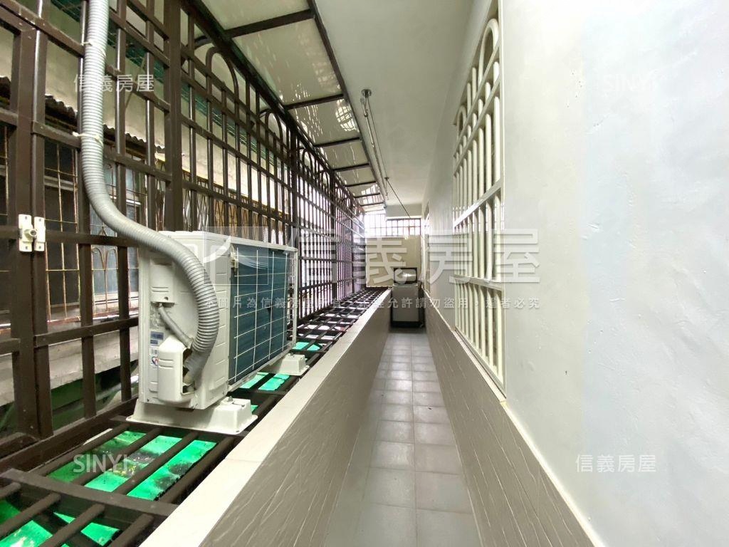 區公所收租漂亮二樓房屋室內格局與周邊環境