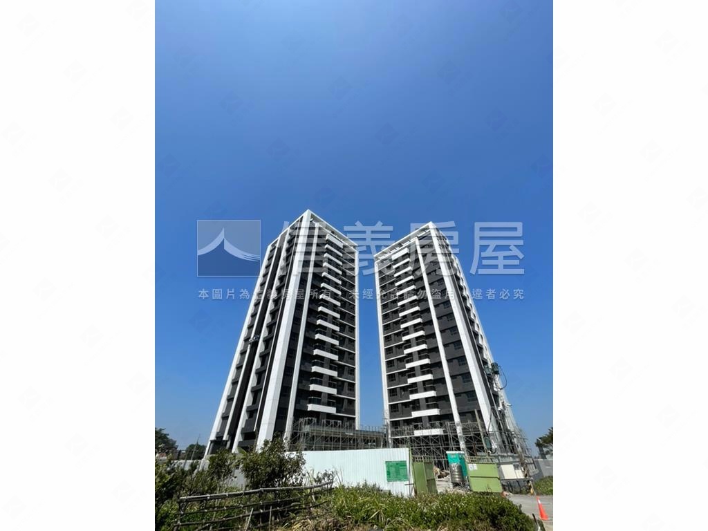 德鄉敦苑峰層雙車位景觀戶房屋室內格局與周邊環境