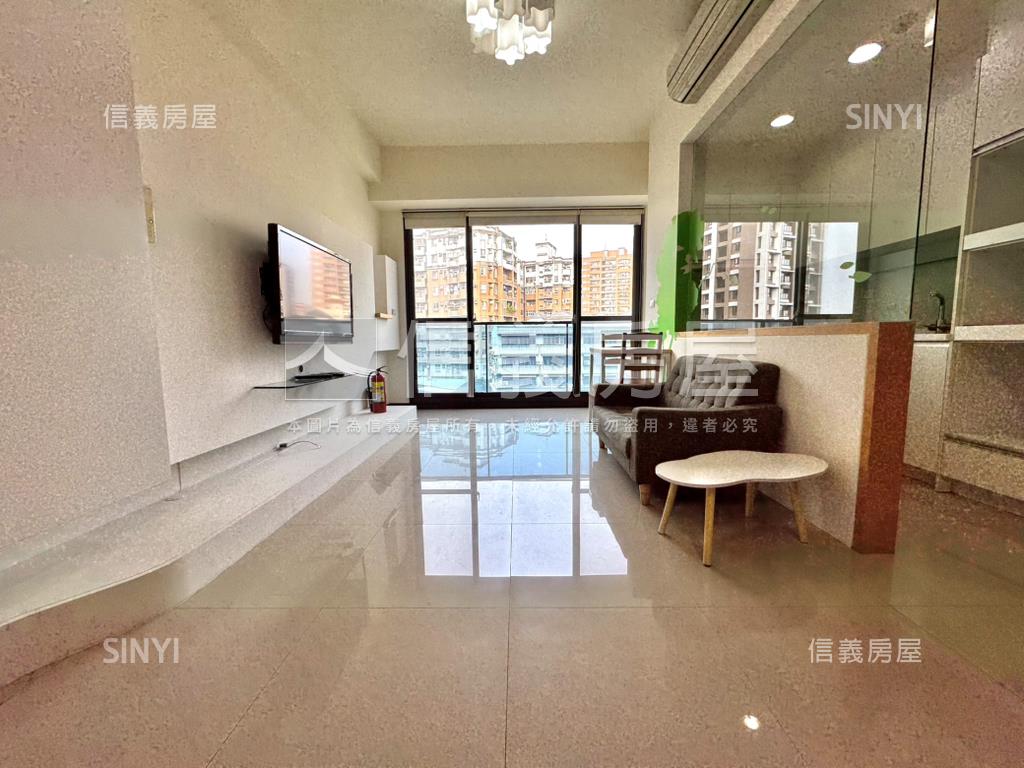 布拉格漂亮二改一房附平車房屋室內格局與周邊環境