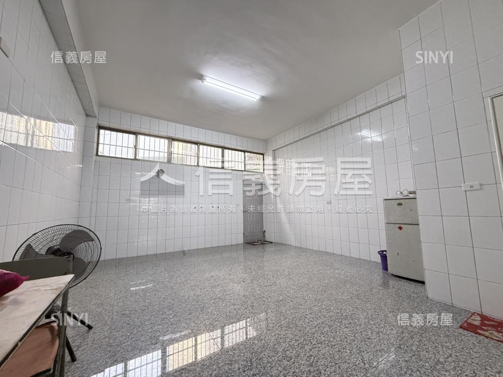 建平七街傳統孝親透天房屋室內格局與周邊環境