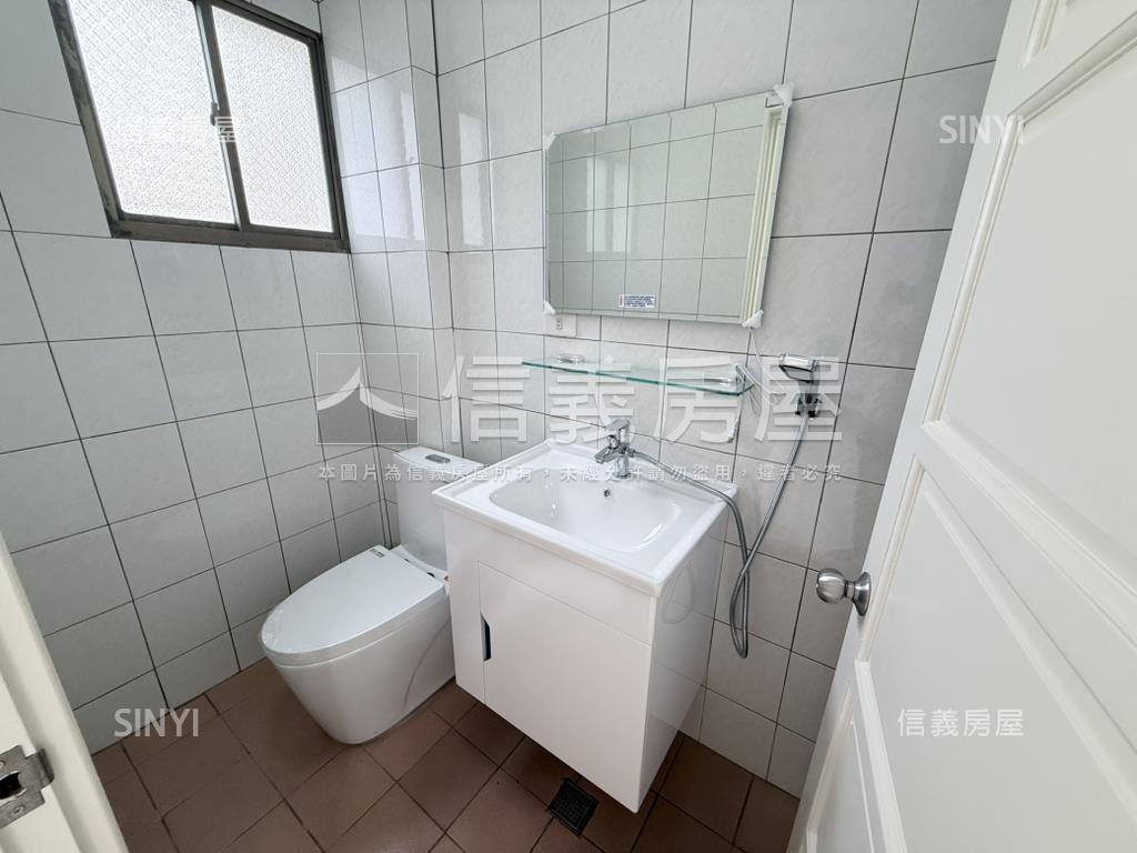 建平七街傳統孝親透天房屋室內格局與周邊環境