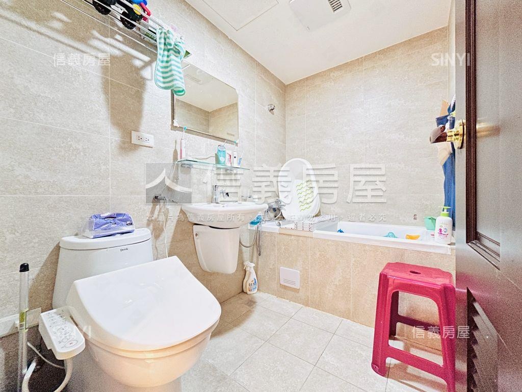 近青埔花田景觀三房車位房屋室內格局與周邊環境