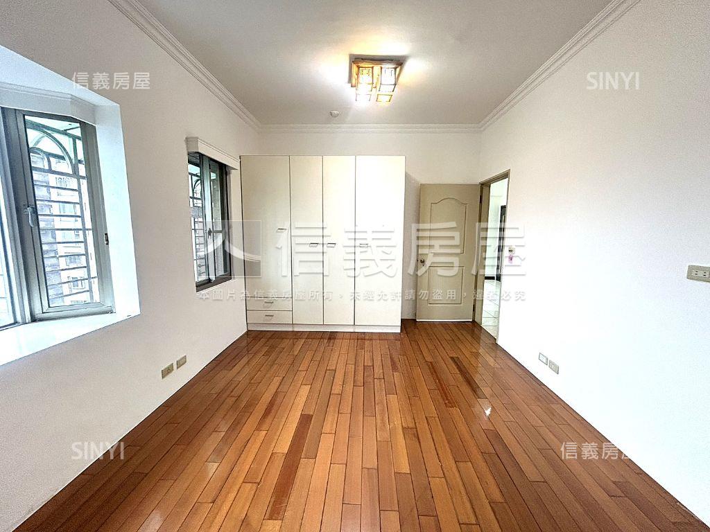 成功大第高樓採光平面車位房屋室內格局與周邊環境