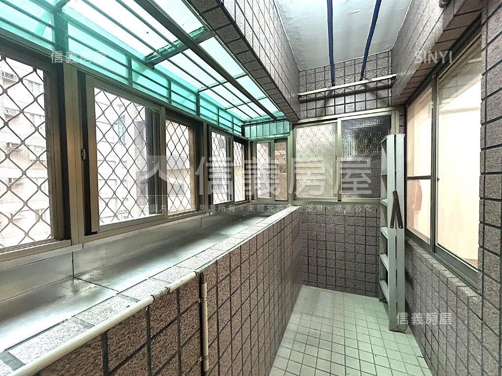 成功大第高樓採光平面車位房屋室內格局與周邊環境