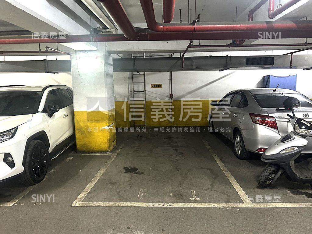 成功大第高樓採光平面車位房屋室內格局與周邊環境