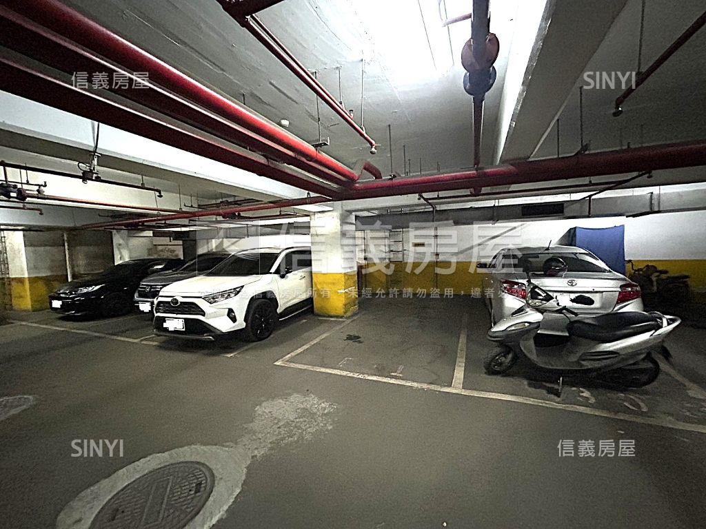 成功大第高樓採光平面車位房屋室內格局與周邊環境