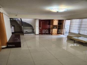 天母新光商圈邊間頂加公寓