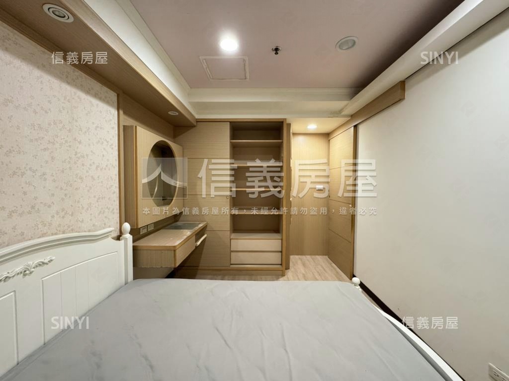 美麗歐洲高樓溫馨兩房房屋室內格局與周邊環境