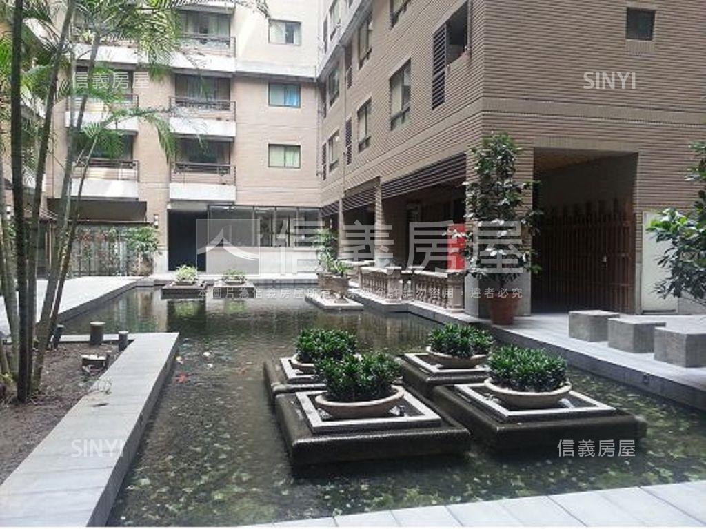 美麗歐洲高樓溫馨兩房房屋室內格局與周邊環境